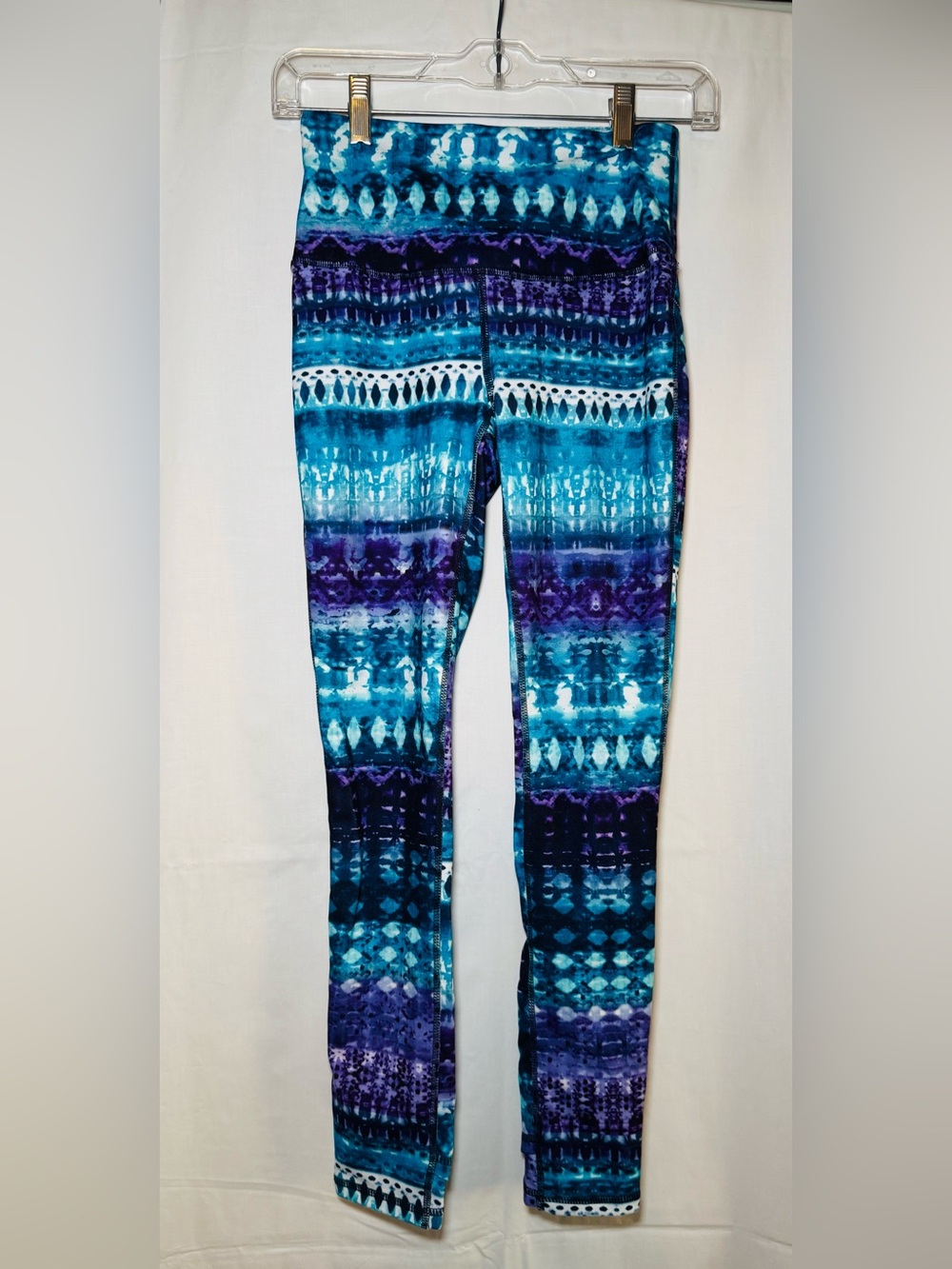 GAIAM Blue & Purple Patterned Leggings